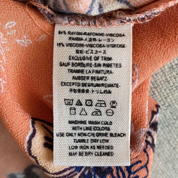 Free People Criss Cross Floral Tunic High/Low Hemline Blouse Size XS - Picture 11 of 11